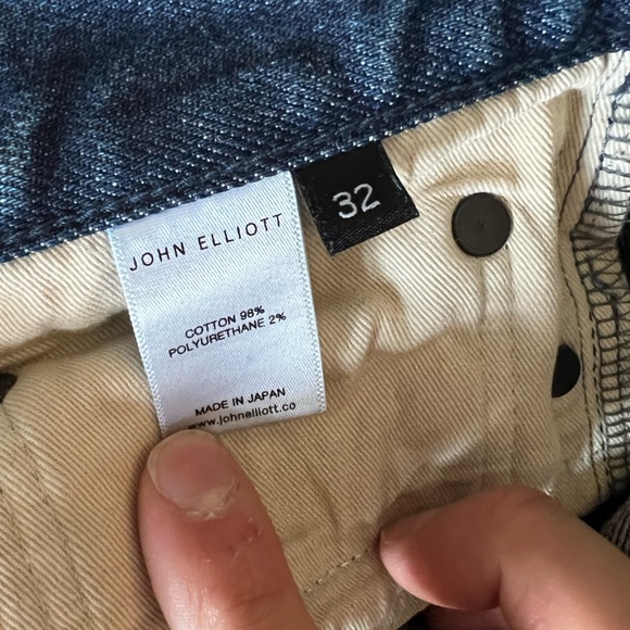 John Elliott Jeans - Blue Size 32. Ripped and light paint splatter - Picture 5 of 6